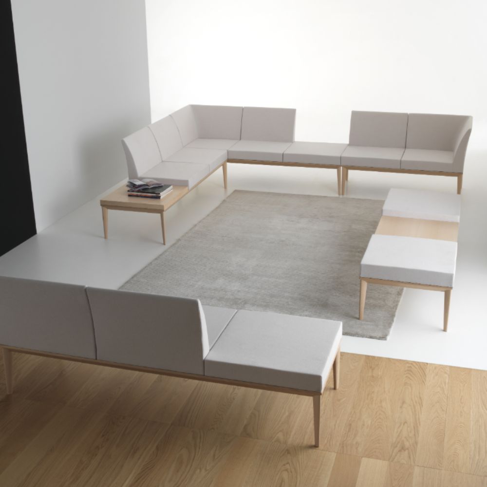 Base de Sala de Espera Modular de Diferentes Plazas - LABENZE ZELIG - Madera Natural Mesa De Hotel Mesa De Lounge Mesa De Lobby Mesa Funcional Mesa Duradera Mesa De Fácil Mantenimiento Mobiliario De Hostelería Mobiliario De Restaurante Mobiliario De Bar Mobiliario Para Salas De Espera