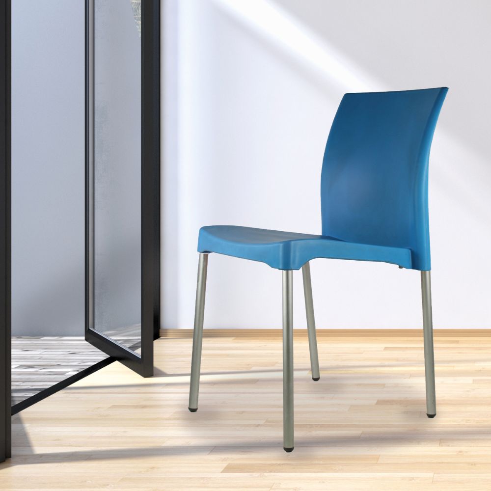 Silla Kingstrong Vivanti en polipropileno estilizado con cuatro soportes anodizados