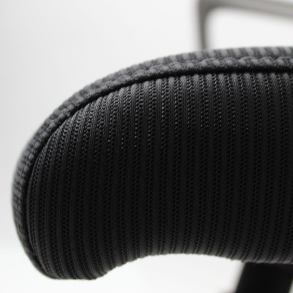 SILLA KINGSTRONG PERUGIA 240B SILL0903727 | Silla Operativa Uso de Oficina | Tapizado Mesh | Base Giratorio Rodajas | Descansabrazos | Interior | Rodajas 2 Ergonomía Área de trabajo Comodidad Buen Diseño Laminado plástico 15 MM Color Negro Soporte Lumbar Respaldo Reclinable Descansabrazos Recepción Laboral Ejecutivo Empresa Home Office Base tipo estrella Mundo In