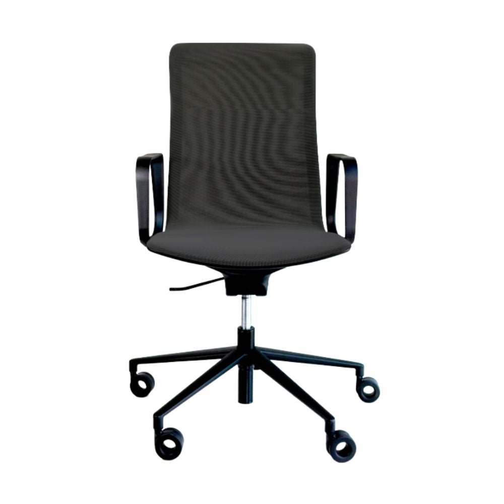Silla operativa Requiez Rail RE-3031 con respaldo medio reclinable en mesh, brazos y base de cinco puntas