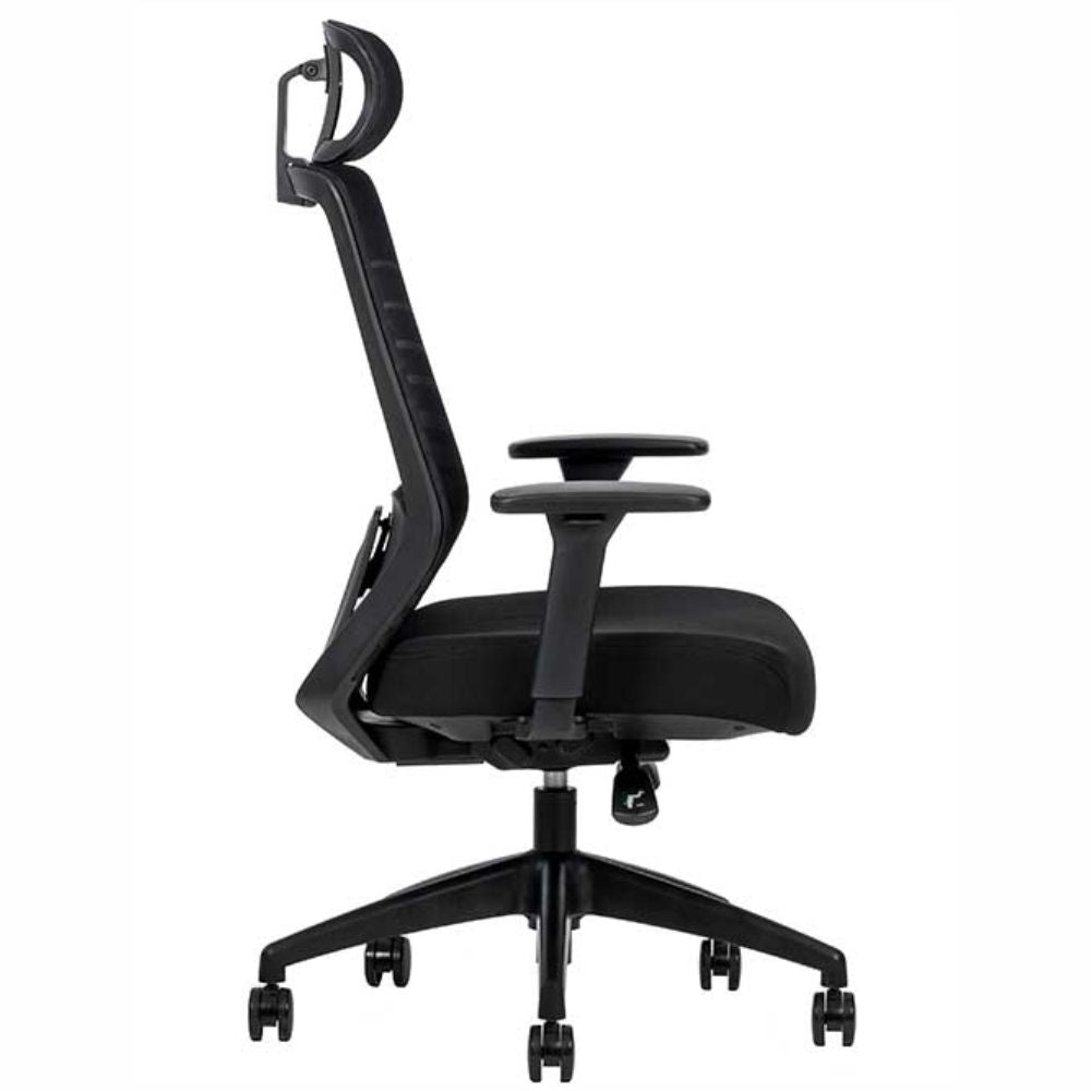 Silla ejecutiva Techno Delta respaldo alto con soporte lumbar y cabecera ajustable.