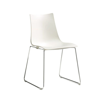 Silla de visita LABENZE ZEBRA apilable en tecnopolímero reciclable con estructura de trineo en acero