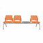 Banca de sala de espera Labenze Replay 108-6104M de 3 plazas con mesa, respaldo multiperforado en polipropileno y estructura tubular gris