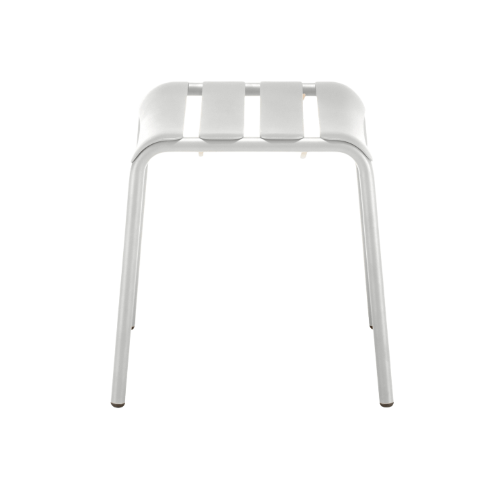 Banco bajo Colos Stecca 7 sin respaldo de estructura de aluminio tubular y solera de aluminio para exterior
