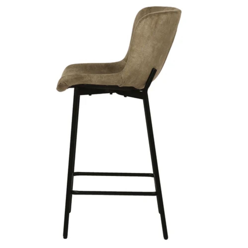 Banco bajo Nogal Beat Domino con asiento y respaldo tapizados y patas en negro mate