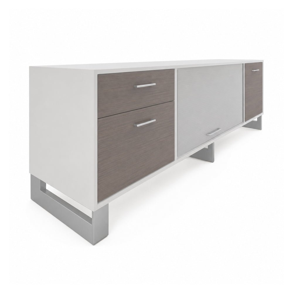 Credenza para Oficina Baja con Cajoneras (cerradura+gaveta Folder Colgante) - VERSA AXIO - Blanco/Gris - Altura 57 cm - 1 Entrepaño Central Interno Melamínico Ajustable - AO-830 - VERSA - NOGAL BEAT - Credenza