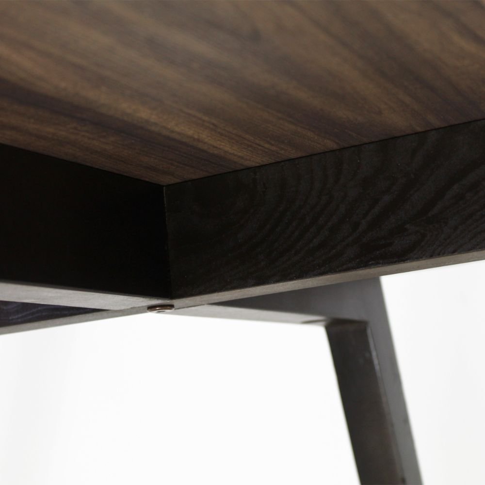 Mesa redonda KINGSTRONG FRANKFURT de madera color nogal con superficie circular