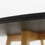 Mesa redonda KINGSTRONG FRANKFURT de madera color nogal con superficie circular