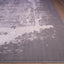 Tapete decorativo colección Jasmine U5010 rectangular de poliéster en tonos gris y negro
