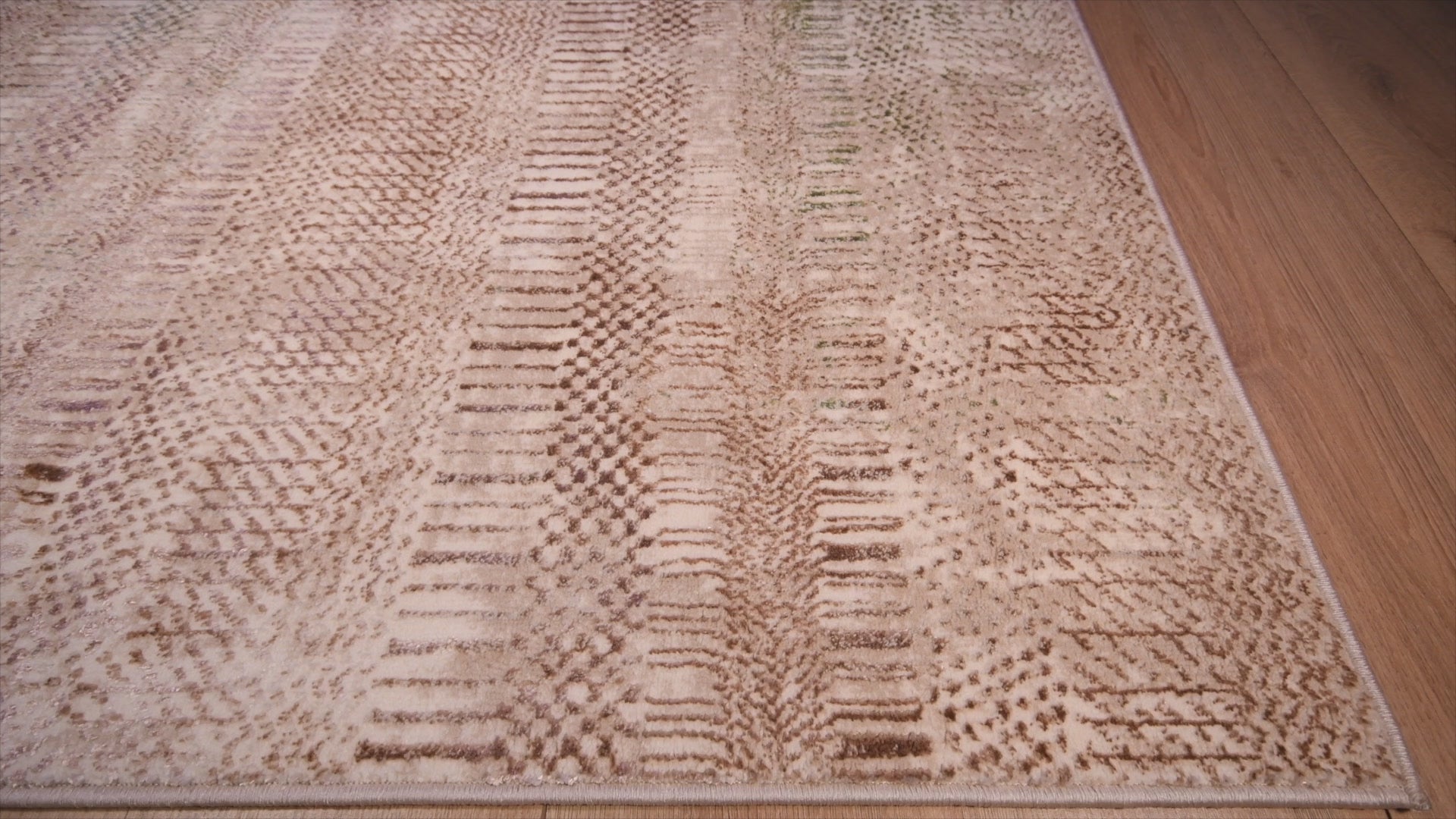 Tapete colección Deniz U7016 rectangular de poliéster pelo corto en tono crema verde