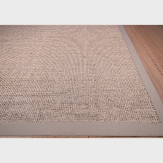 Tapete decorativo colección Ajmer rectangular en sisal marfil de pelo corto