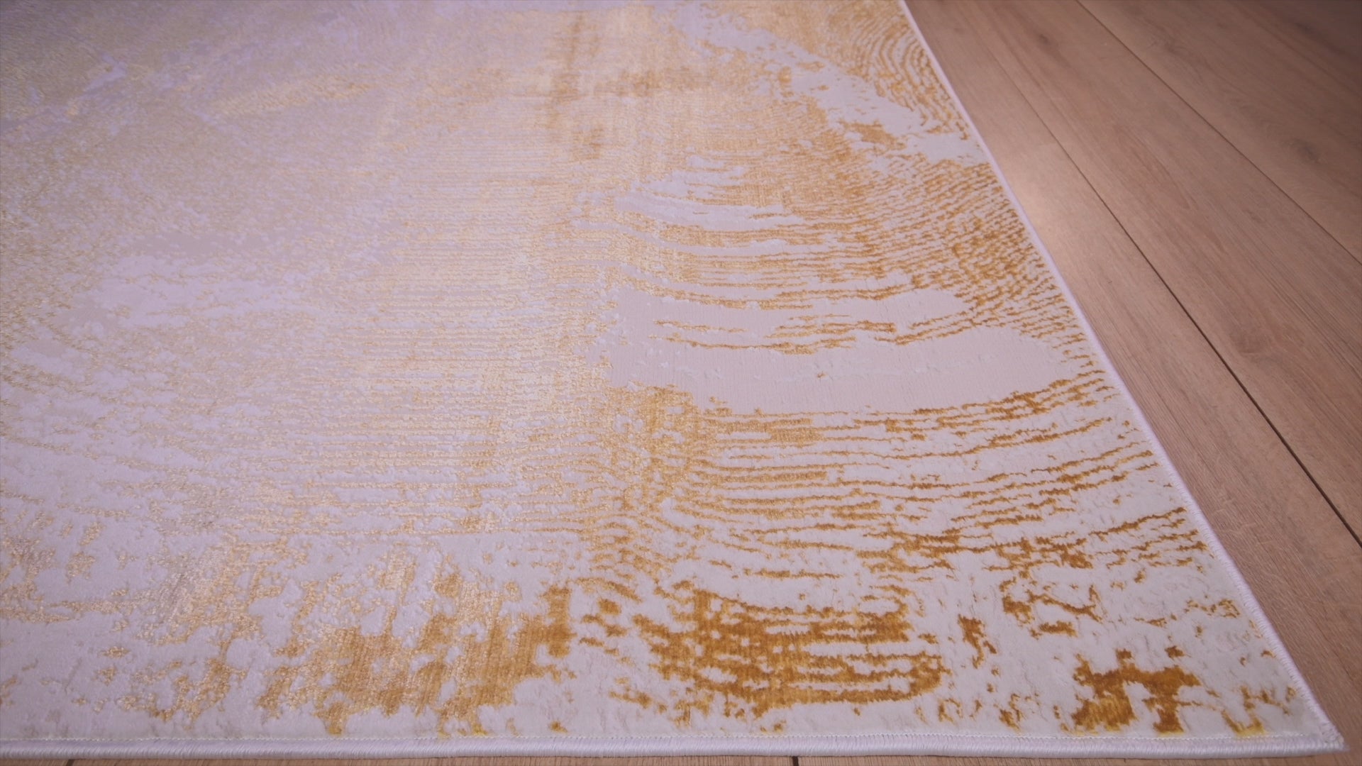 Tapete decorativo Elif U6034 rectangular de polipropileno y poliéster en oro y taupe