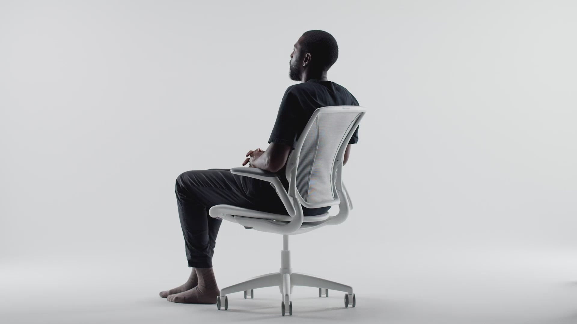 Silla de Oficina Operativa Ergonómica - HUMANSCALE WORLD - Color de Malla y Tejido White 01 - Asiento Tapizado Silla Operativa Silla Ergonómica Silla De Oficina Silla Ajustable Silla Con Respaldo Bajo Silla Funcional Silla De Alta Calidad Oficina Espacio Laboral Área De Trabajo Sala De Reuniones Sala De Conferencias Centro De Trabajo Espacio Corporativo Estación De Trabajo Cubículo De Oficina Espacio De Coworking Área Administrativa Departamento De Recursos Humanos Centro De Llamadas Sala De Espera