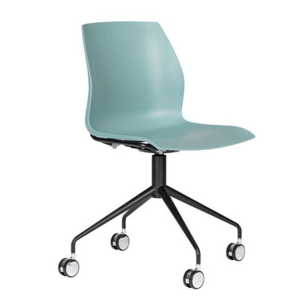 Silla secretarial Bratti Kalea con estructura de polipropileno, asiento tapizado y base metálica giratoria