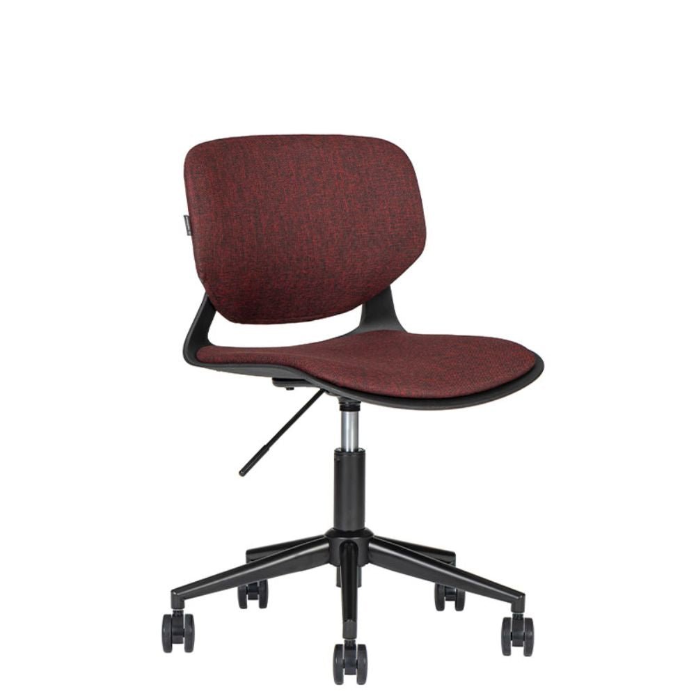Silla secretarial metálica Bratti Vela negra tapizada con base giratoria de ruedas