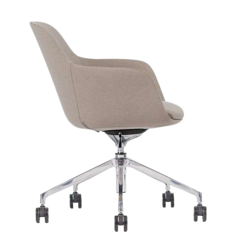 Silla secretarial Techno Hub tapizada con rodajas y base de aluminio pulido de 5 puntas