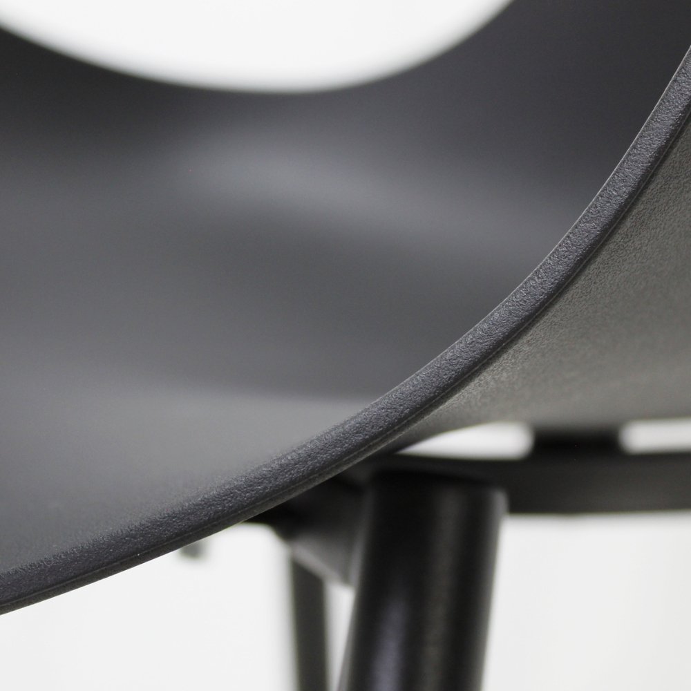 Silla comercial Kingstrong Catanzaro de polipropileno con asiento orgánico y base de cuatro patas
