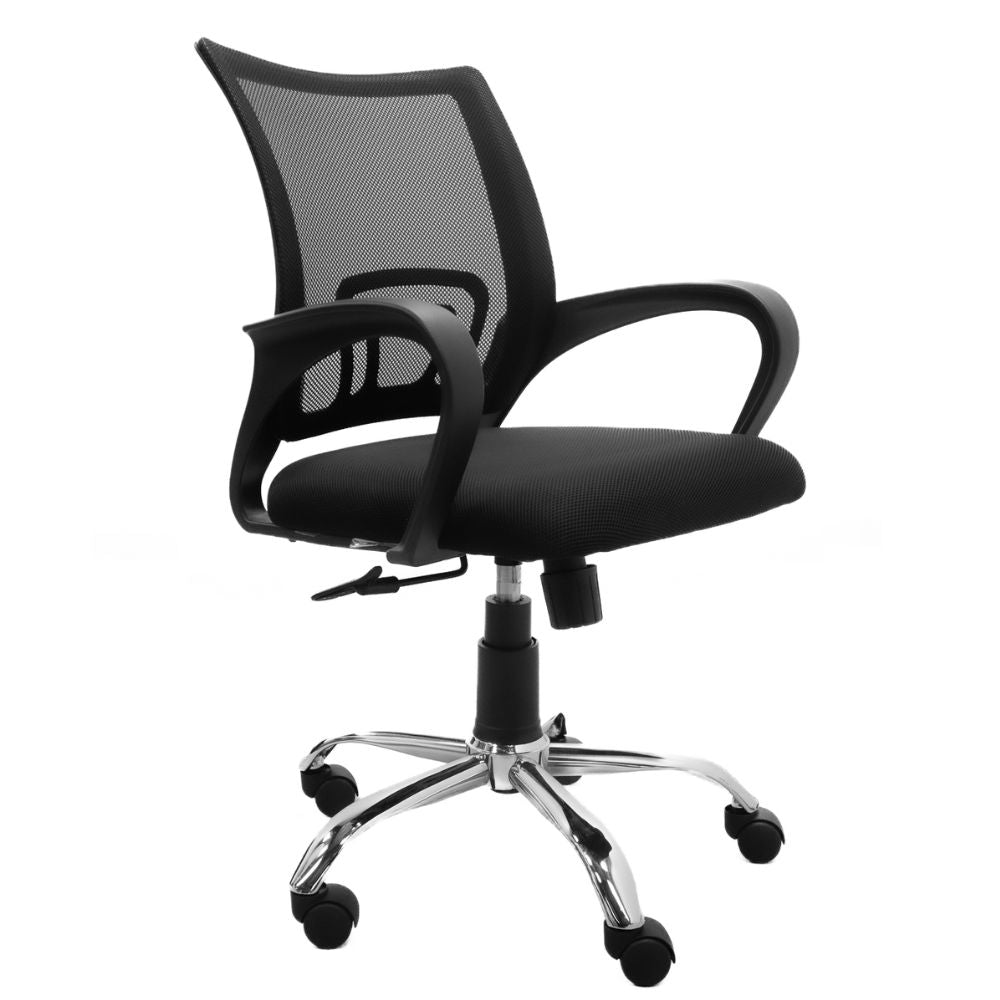 Silla operativa Nogal Beat Black Jack negra con respaldo en malla, asiento tapizado y base cromada