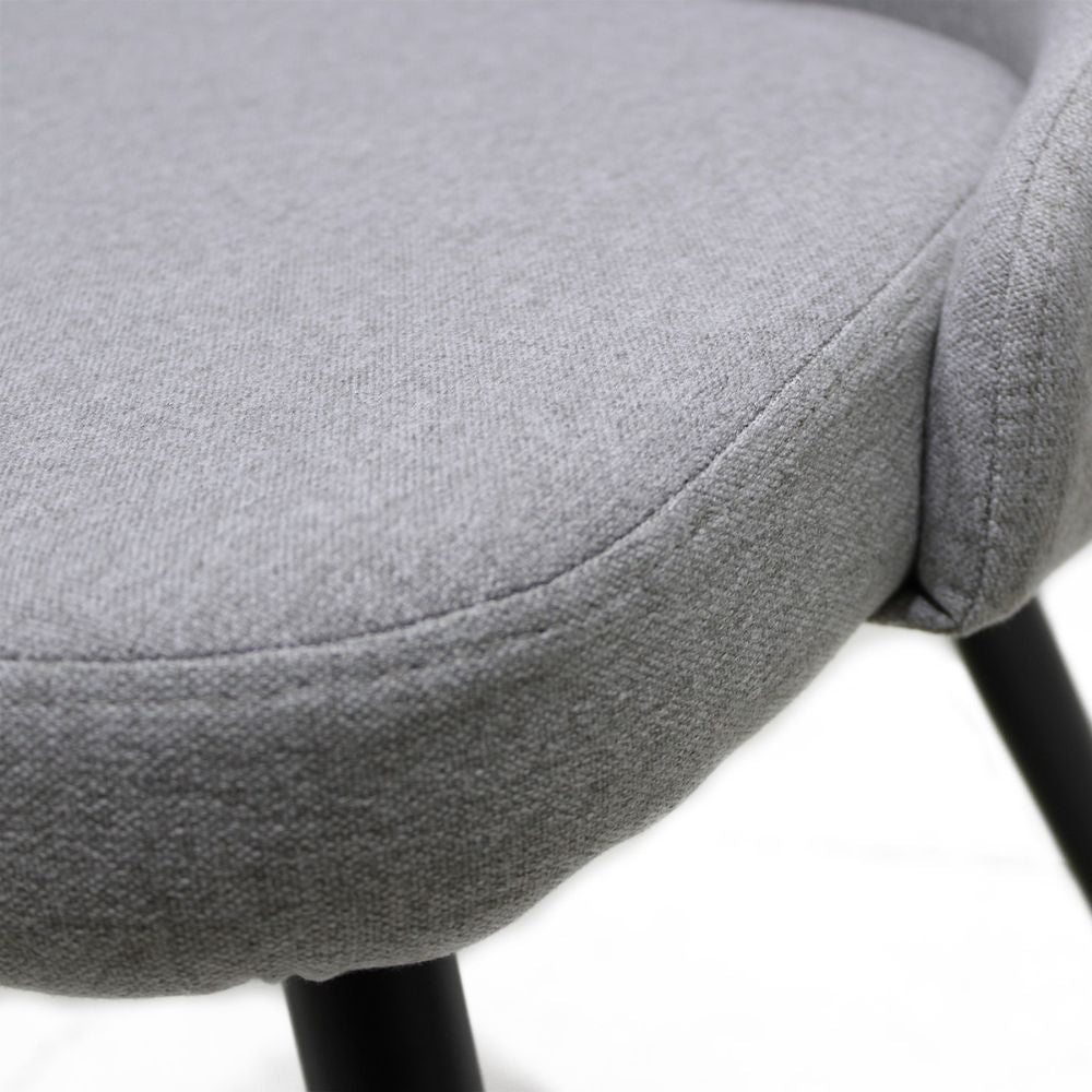 Silla comercial bistró Nogal Beat Trom tapizada en tela con base de metal