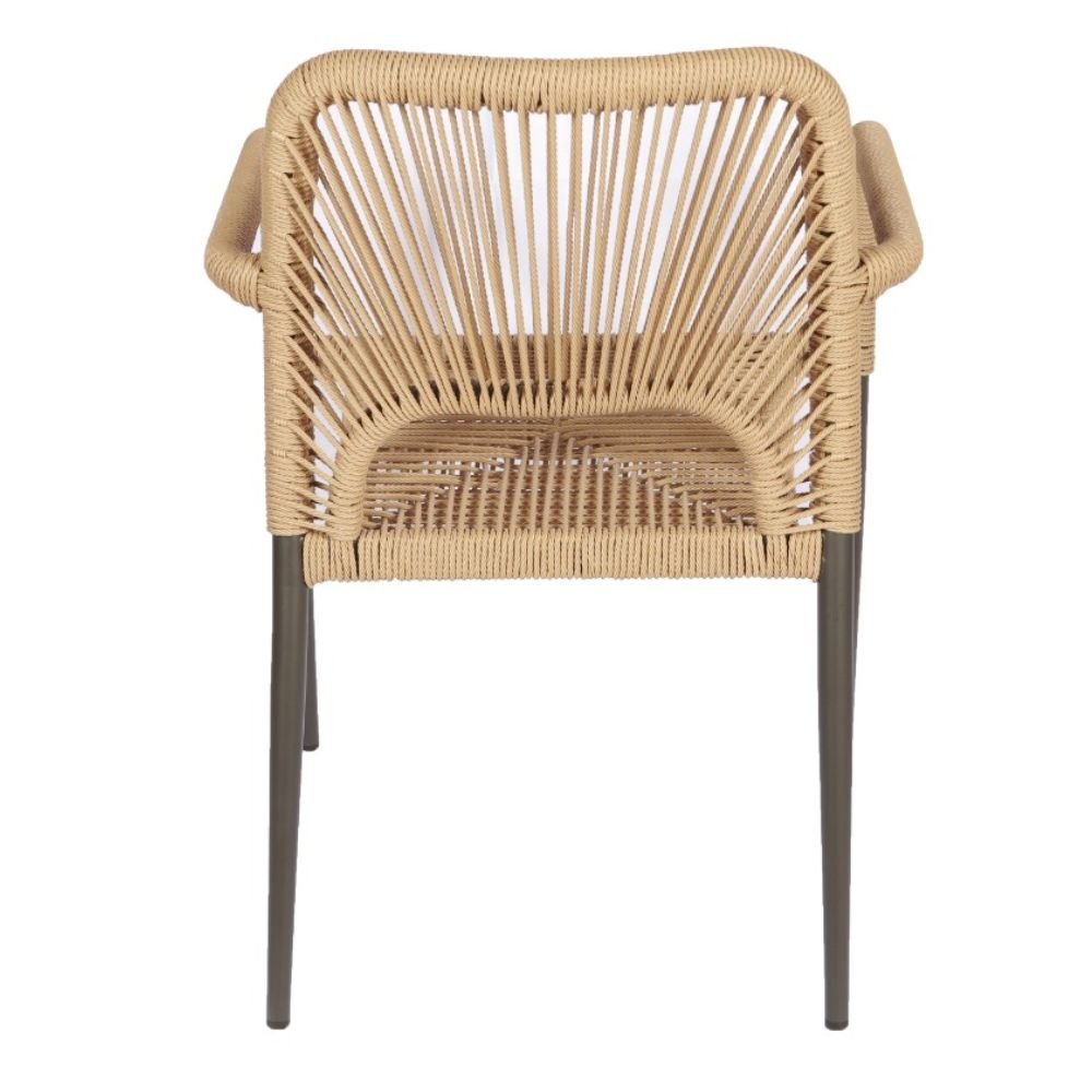Silla de terraza Nogal Beat Zipolite con estructura de aluminio y tejido de cuerda sintética, varios colores.