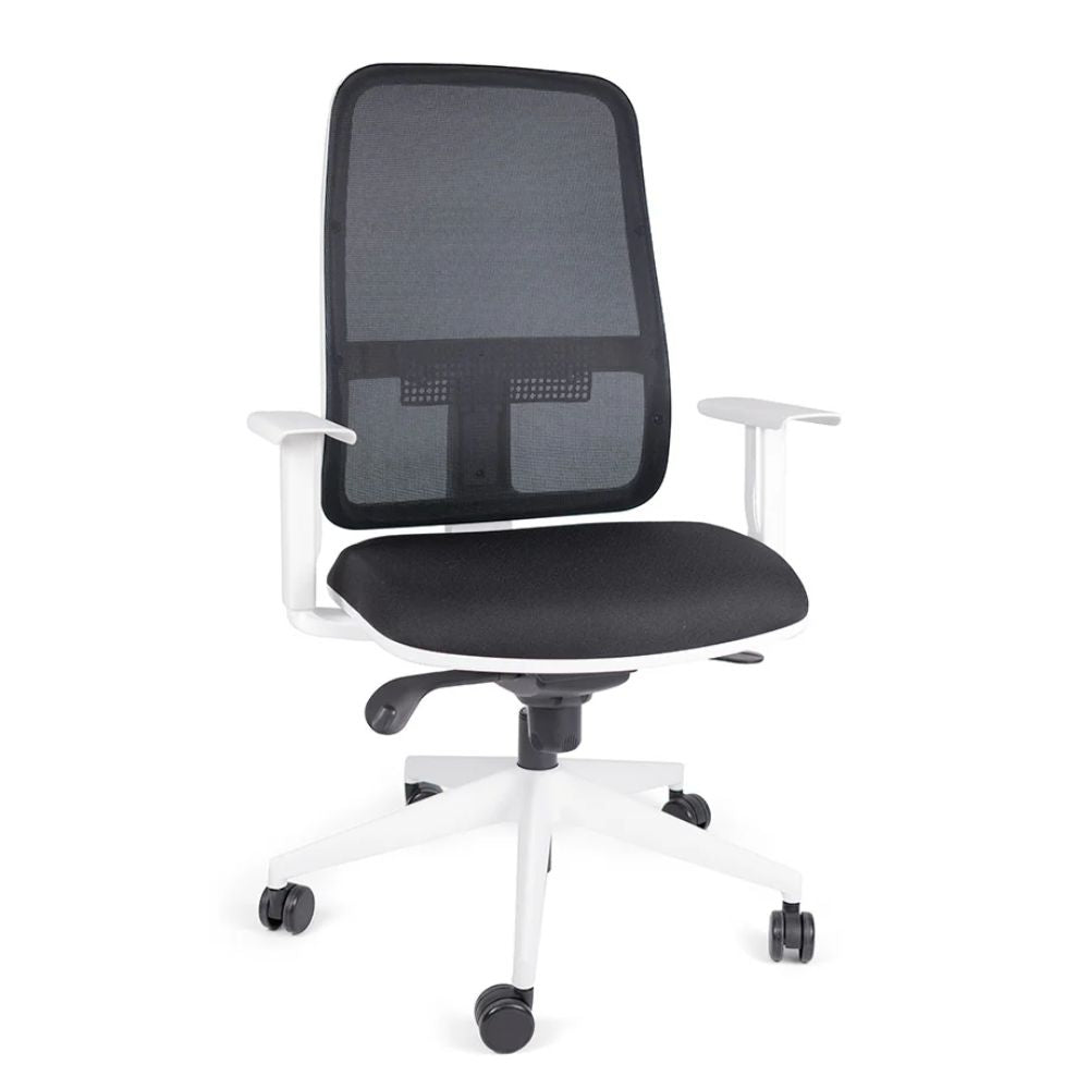 Silla ejecutiva OFFIHO BLAZE OHE-23 blanca con respaldo en malla y soporte lumbar ajustable.