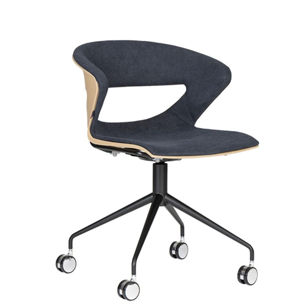 Silla de oficina secretarial Techno Kicca en polipropileno tapizado con base de metal negro y rodajas