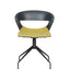 Silla de visita Techno Kicca Spider con cuerpo de polipropileno tapizado y base metálica negra de cuatro puntas