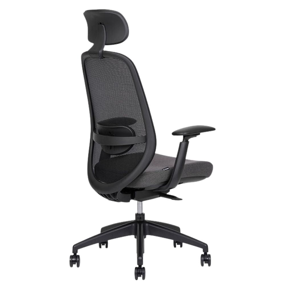 Silla ejecutiva TECHNO SPIRIT EXPRESS respaldo alto negra con soporte lumbar ajustable y base de nylon.
