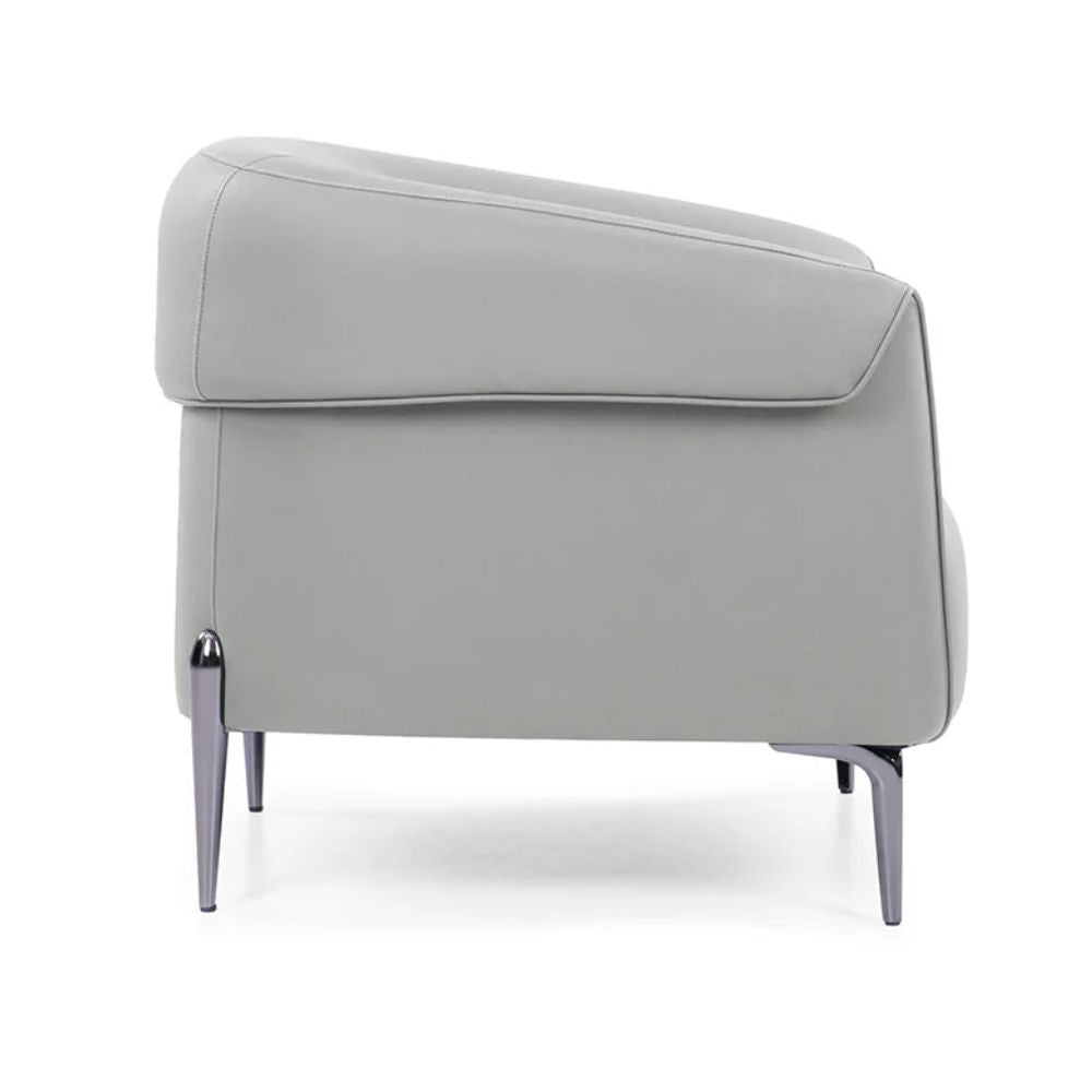 Sillón Offiho Amelia OHM-41001 tapizado suave al tacto con patas de acero pavonado