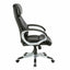 Silla de oficina directiva Ofik Milan negra de respaldo alto en PVC con brazos acolchados y base estrella