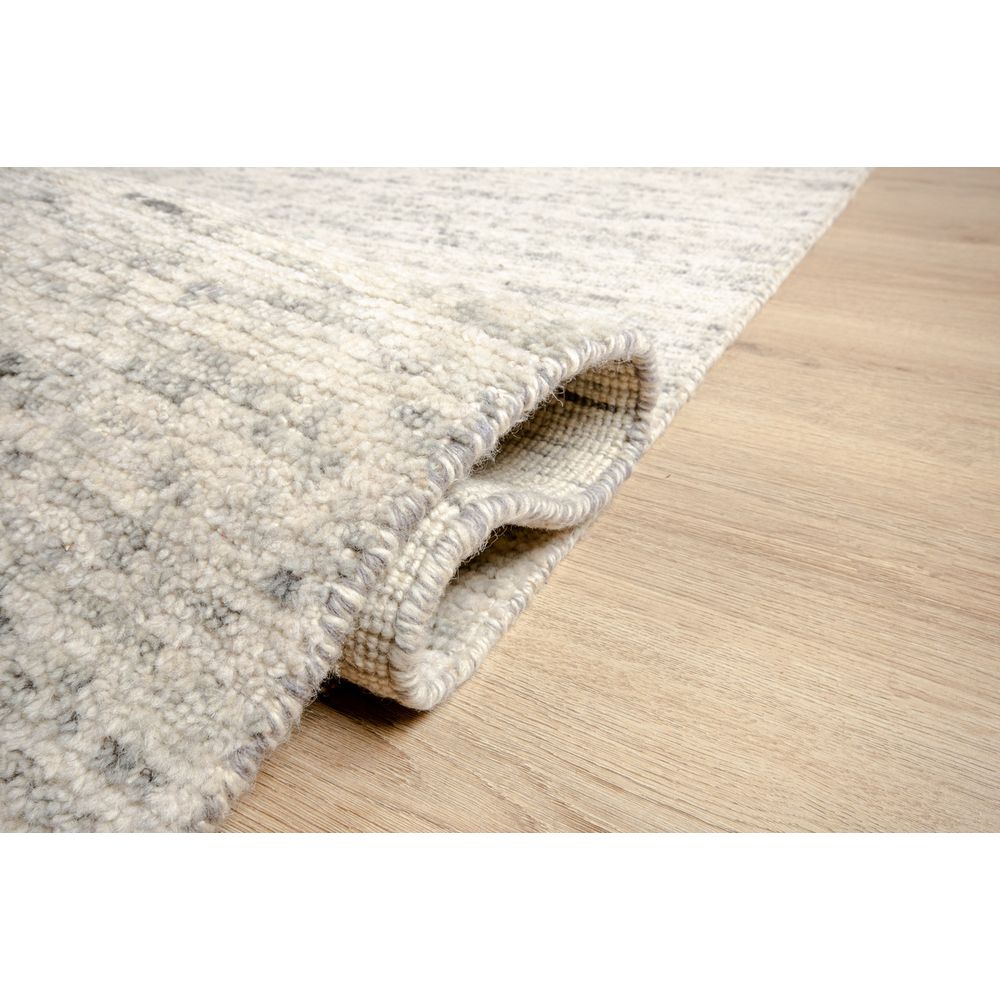 Tapete decorativo colección Malda N8013 rectangular de lana, viscosa y algodón pelo corto en color greige