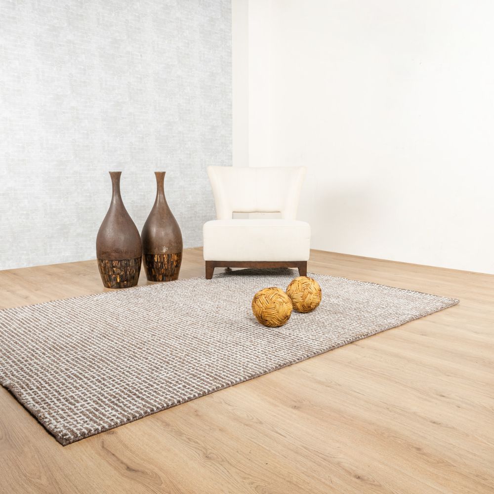 Tapete decorativo colección Myra rectangular en polietileno tabaco beige de pelo corto