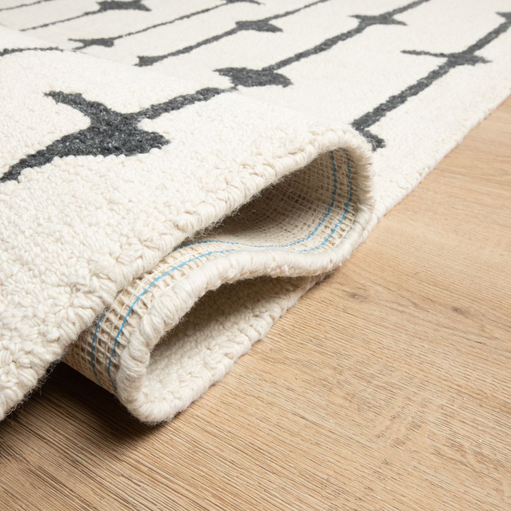 Tapete colección Myra D2024 rectangular de polietileno pelo corto en tono beige gris