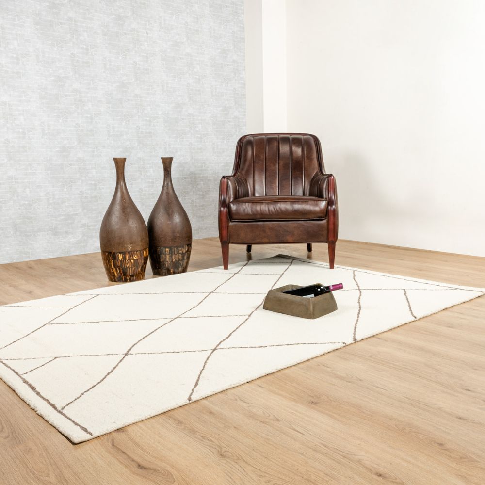 Tapete decorativo colección Myra D2025 rectangular en polietileno color beige tabaco