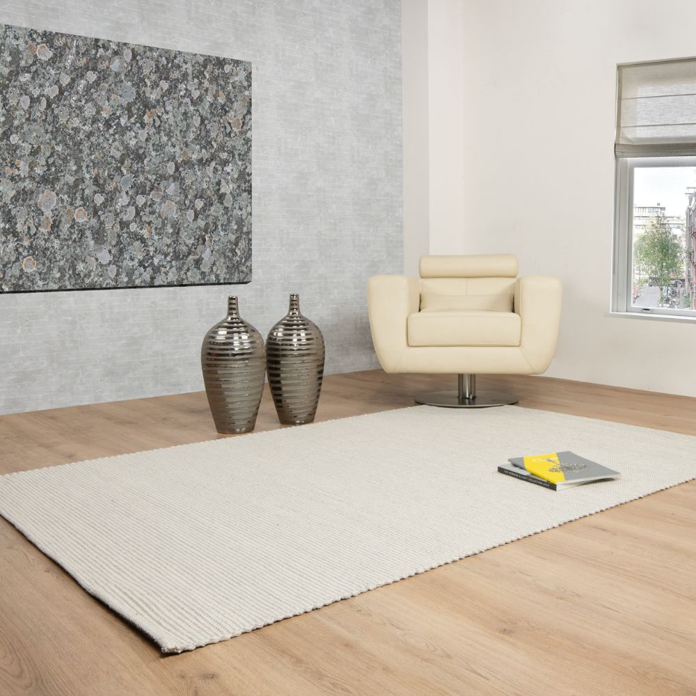 Tapete decorativo colección Saira D1004 rectangular de poliéster, algodón y lana en marfil y plata