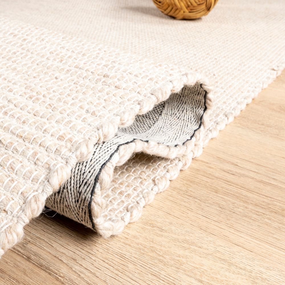 Tapete decorativo colección Saira D1006 rectangular en poliéster y lana color marfil beige